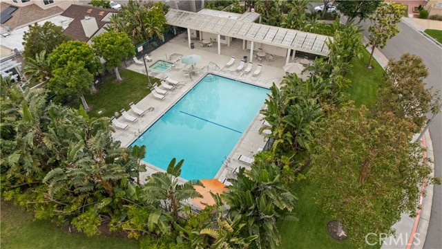 1027 W Rainbow Falls Way, Orange CA: https://media.crmls.org/medias/b1ed7a77-148e-4971-b0b6-4ffe6ec47cb5.jpg