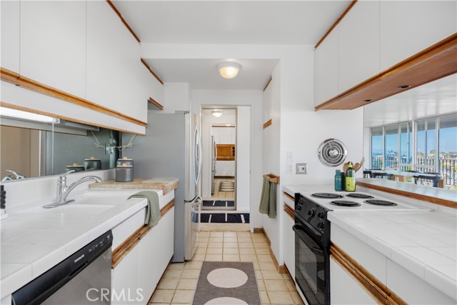 5400 The Toledo, Long Beach CA: https://media.crmls.org/medias/b1ee01b5-49e6-4866-bd8b-2612796ebd0c.jpg