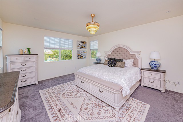 4040 S Bowery Place, Ontario CA: https://media.crmls.org/medias/b1ef6f5f-bfc6-4151-9cd1-b85c35fb8263.jpg