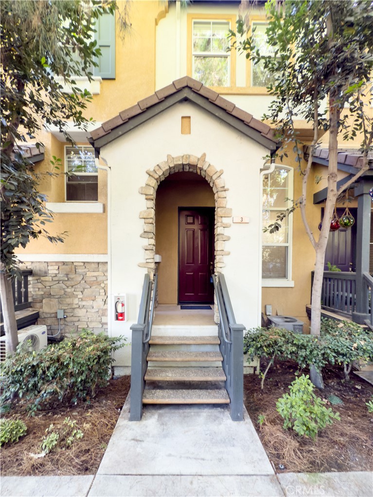 3 Tulare Drive