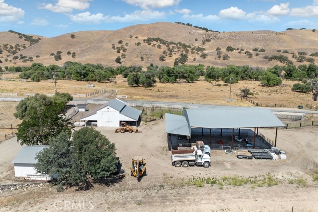 75429 Indian Valley Road, San Miguel CA: https://media.crmls.org/medias/b1f00dfa-da75-4df2-93a5-79fe4ba17db8.jpg