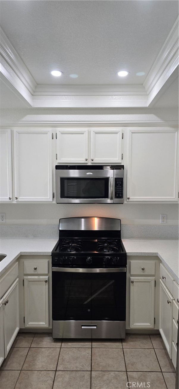 Detail Gallery Image 10 of 71 For 2110 Almeria St #106,  Corona,  CA 92879 - 3 Beds | 2/1 Baths