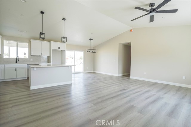 Detail Gallery Image 3 of 51 For 15413 Burwood Rd, Victorville,  CA 92394 - 4 Beds | 2 Baths