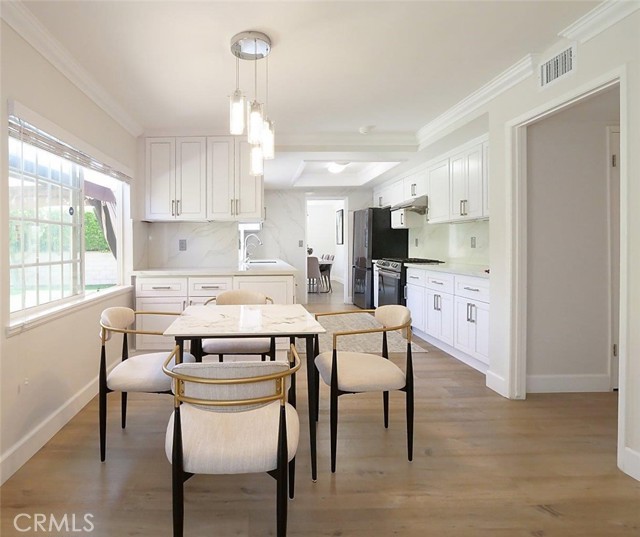 28208 Seamount Drive, Rancho Palos Verdes CA: https://media.crmls.org/medias/b1f1c395-72e1-4474-a468-dbc073565e84.jpg