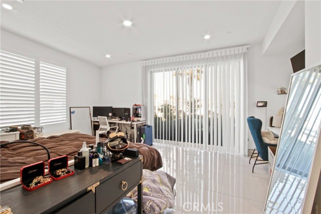 Image 64 of 74 For 208 Ocean Place