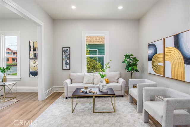 4224 Brockton Avenue, Riverside CA: https://media.crmls.org/medias/b1f24e0c-9ad1-444f-b750-385081c8e5b7.jpg