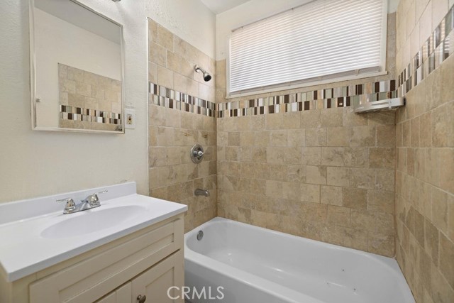 Detail Gallery Image 16 of 22 For 321 E Avenue J8, Lancaster,  CA 93535 - 4 Beds | 2 Baths