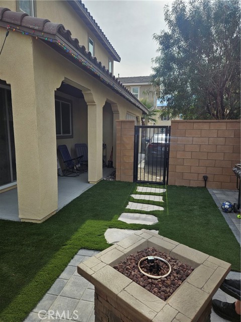 639 Via Firenze, Cathedral City CA: https://media.crmls.org/medias/b1f32b7d-5561-4a4b-b166-ea9f3354715f.jpg