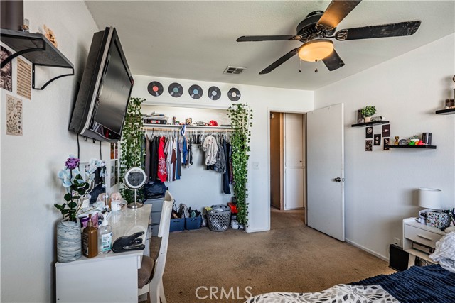 Detail Gallery Image 20 of 74 For 23825 N Canyon Lake Dr, Canyon Lake,  CA 92587 - 3 Beds | 2 Baths