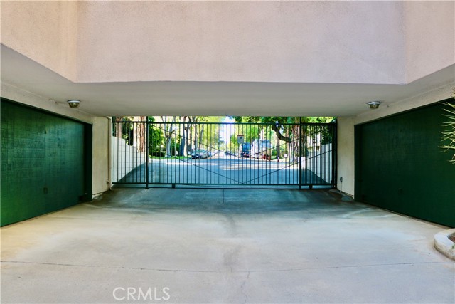 Detail Gallery Image 18 of 24 For 1151 Pine St #B,  South Pasadena,  CA 91030 - 3 Beds | 3 Baths