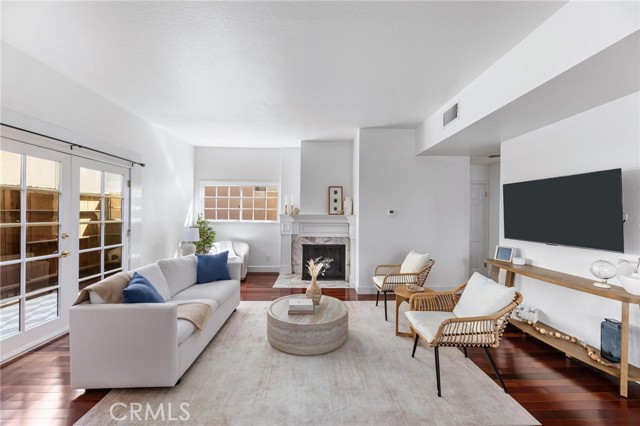 1515 Artesia, Manhattan Beach, California 90266, 2 Bedrooms Bedrooms, ,3 BathroomsBathrooms,Residential,For Sale,Artesia,SB25277352 1515 Artesia, Manhattan Beach, California 90266, 2 Bedrooms Bedrooms, ,3 BathroomsBathrooms,Residential,For Sale,Artesia,SB25277352