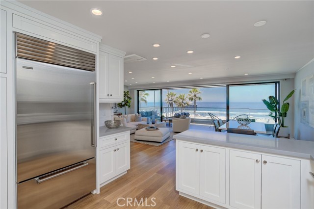 1208 The Strand, Manhattan Beach, California 90266, 2 Bedrooms Bedrooms, ,2 BathroomsBathrooms,Residential,Sold,The Strand,SB22105569