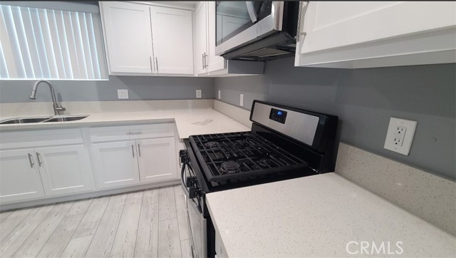 Detail Gallery Image 18 of 23 For 839 E 32nd, Los Angeles,  CA 90011 - 5 Beds | 4 Baths