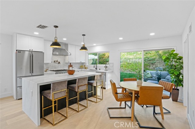 13455 Carriage Road, Poway CA: https://media.crmls.org/medias/b1f53112-a559-4e4f-a137-8ee248f81546.jpg