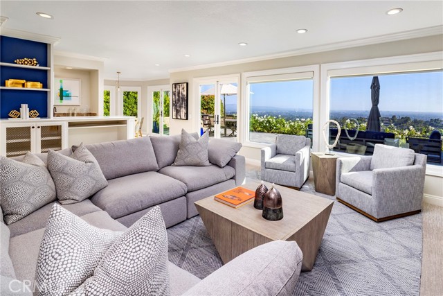Detail Gallery Image 7 of 23 For 6304 E West View Dr, Orange,  CA 92869 - 4 Beds | 2/1 Baths