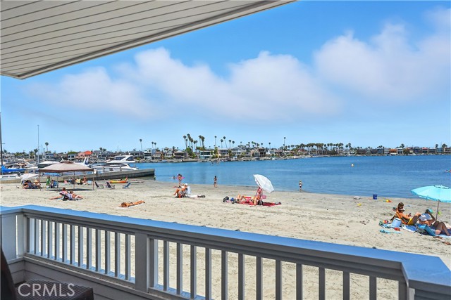 Detail Gallery Image 5 of 26 For 6310 Bayshore Walk, Long Beach,  CA 90803 - 3 Beds | 2 Baths