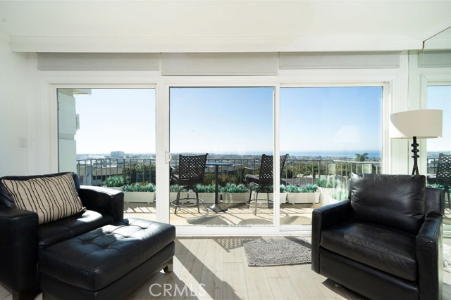 Detail Gallery Image 15 of 57 For 101 Scholz Plaza Ph 16, Newport Beach,  CA 92663 - 2 Beds | 2 Baths