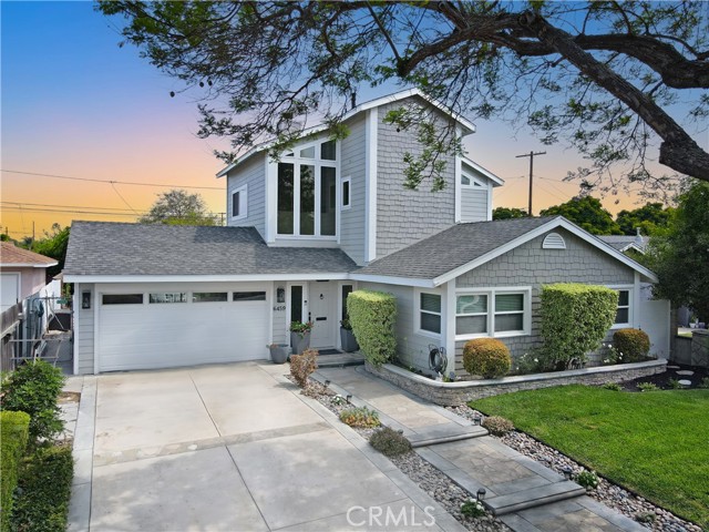 Detail Gallery Image 1 of 31 For 6459 E Wardlow Rd, Long Beach,  CA 90808 - 4 Beds | 2 Baths