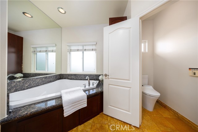 Image 36 of 72 For 2122 Meteora Way