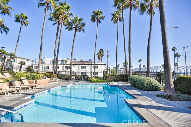 Detail Gallery Image 9 of 40 For 1200 Pacific Coast, Huntington Beach,  CA 92648 - 1 Beds | 1 Baths