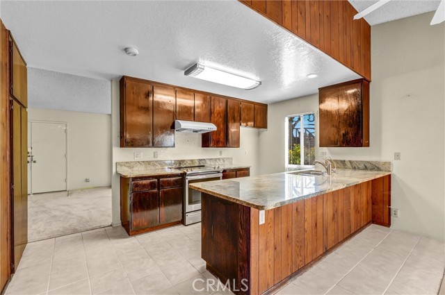 Image 6 of 32 For 19435 Almadin