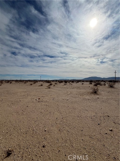 3256 Falderman Avenue, 29 Palms CA: https://media.crmls.org/medias/b1f768b3-7222-4c4e-9cce-a863353aa5ac.jpg