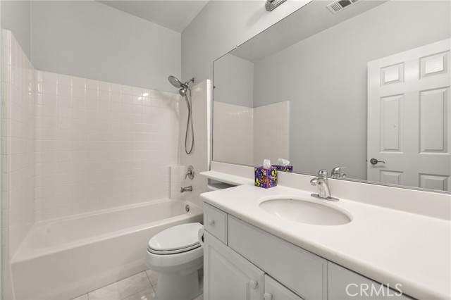 Detail Gallery Image 12 of 24 For 18 Attleboro, Ladera Ranch,  CA 92694 - 2 Beds | 2/1 Baths