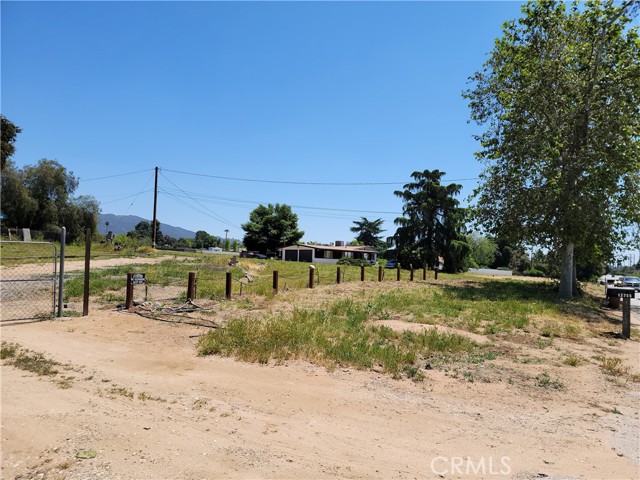 Detail Gallery Image 23 of 29 For 12777 Bryant St, Yucaipa,  CA 92399 - 4 Beds | 2 Baths