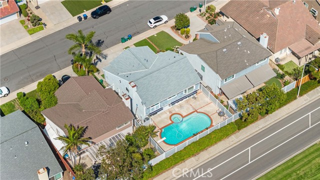 20 Grant, Irvine CA: https://media.crmls.org/medias/b1f85933-74af-46db-8ef6-3247d62a5da5.jpg