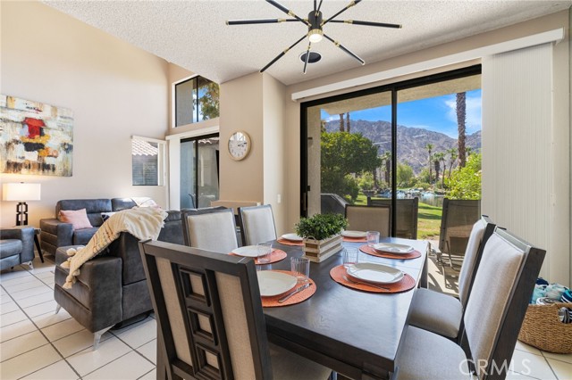 79822 Olympia Fields, La Quinta CA: https://media.crmls.org/medias/b1f85a5d-9099-4200-b4d7-f4e253000df7.jpg