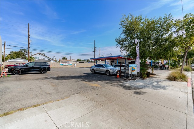 Image 3 of 26 For 5720 San Fernando Road