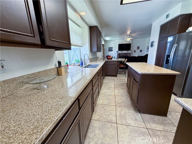 Detail Gallery Image 11 of 45 For 13251 Kirkwood, Victorville,  CA 92392 - 4 Beds | 3 Baths