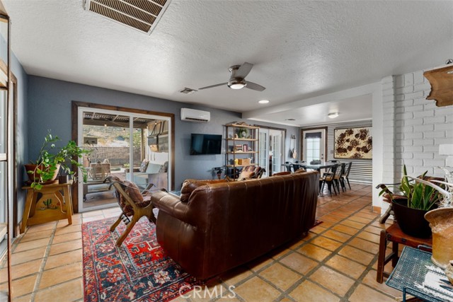 Detail Gallery Image 11 of 70 For 66760 Sunnyslope Dr, Joshua Tree,  CA 92252 - 3 Beds | 2 Baths