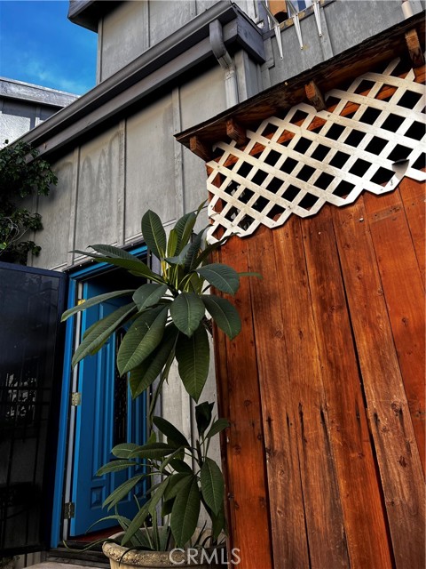 9346 Van Nuys Boulevard, 9 photo 2