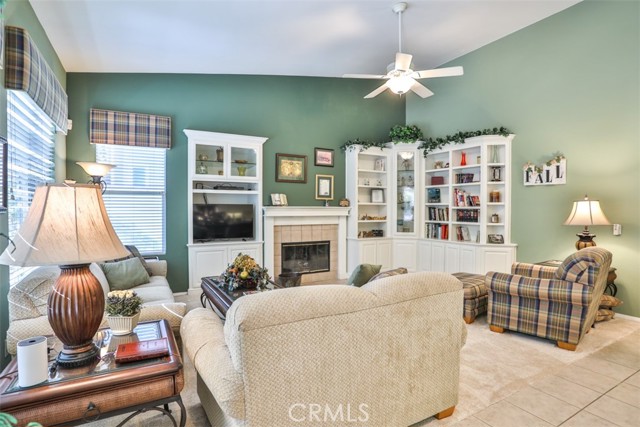 Detail Gallery Image 10 of 52 For 930 Mccall, Corona,  CA 92881 - 4 Beds | 2 Baths