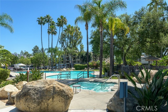 Detail Gallery Image 28 of 42 For 5500 Owensmouth Ave #324,  Woodland Hills,  CA 91367 - 2 Beds | 2 Baths