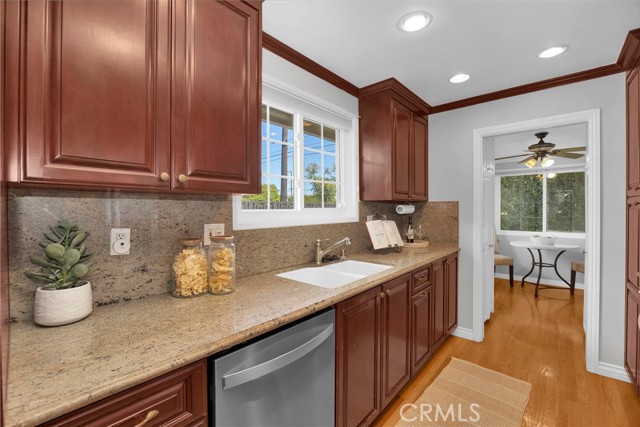 Detail Gallery Image 15 of 44 For 3480 Lilly, Long Beach,  CA 90808 - 4 Beds | 2 Baths