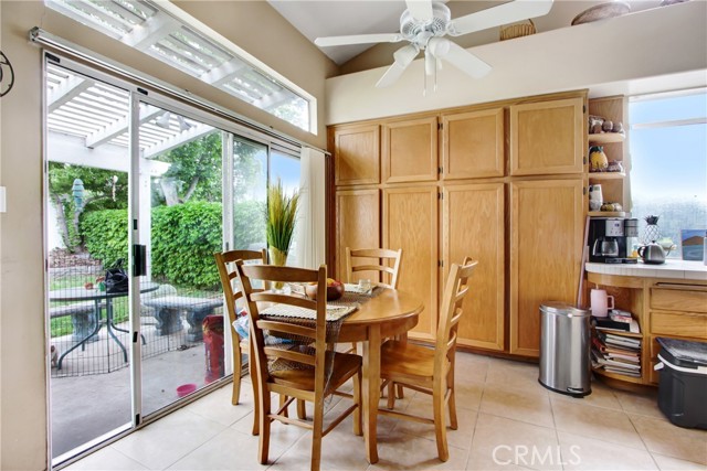 7279 Yarnell Road, Highland CA: https://media.crmls.org/medias/b1fb0f28-8682-4a54-b1b4-33dfcabf38b2.jpg