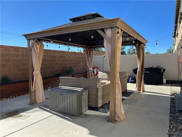 5758 Raven Way, Banning CA: https://media.crmls.org/medias/b1fb6349-e3b6-44bc-ba64-3831e5525171.jpg