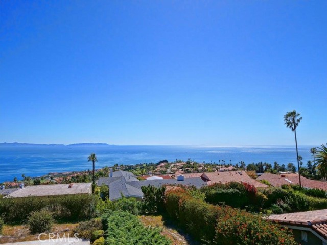 6452 Chartres Drive, Rancho Palos Verdes, California 90275, 4 Bedrooms Bedrooms, ,2 BathroomsBathrooms,Residential,Sold,Chartres,PV21219255