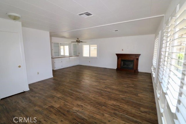 Detail Gallery Image 13 of 41 For 3744 Lake Grove Dr #21,  Yorba Linda,  CA 92886 - 2 Beds | 2 Baths