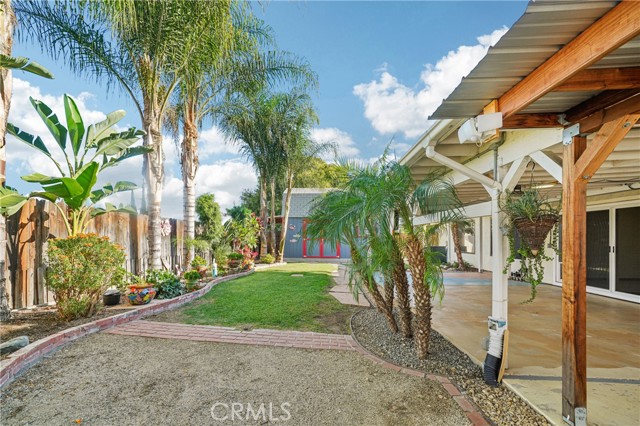 Detail Gallery Image 24 of 37 For 571 Oriole, Corona,  CA 92879 - 4 Beds | 2 Baths