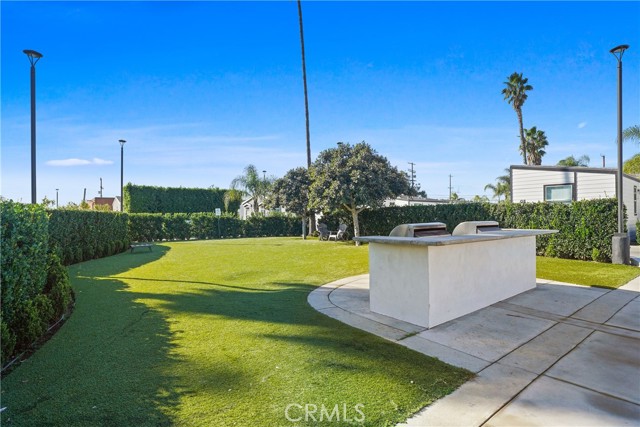 Detail Gallery Image 18 of 25 For 8250 Lankershim Bld #122,  North Hollywood,  CA 91605 - 2 Beds | 2 Baths