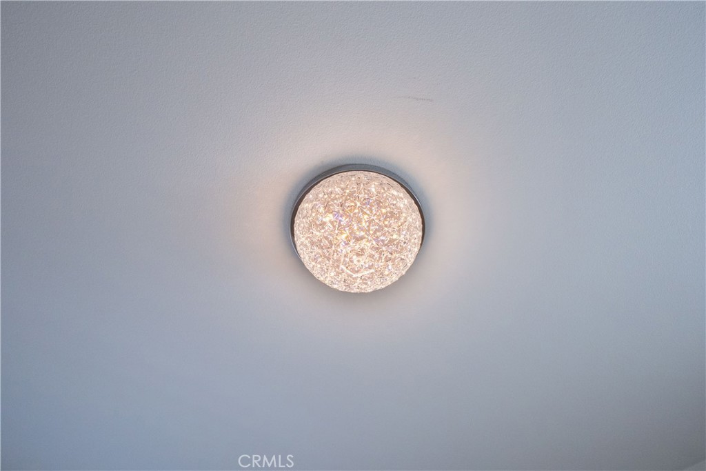 https://media.crmls.org/medias/b1fcec07-f7dd-4352-8fc8-624ed3469a4e.jpg?preset=X-Large