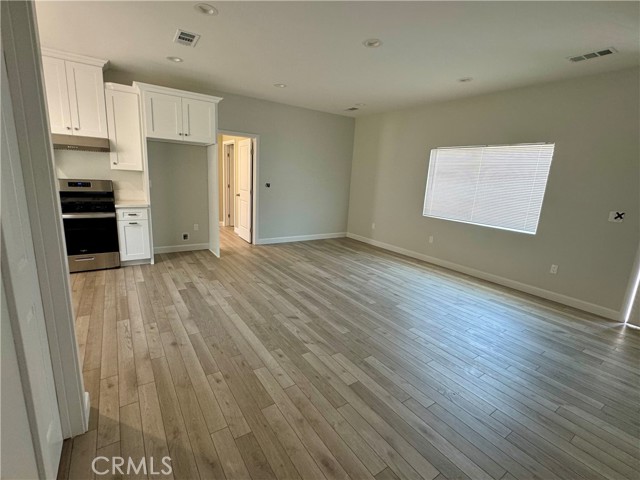 Image 20 of 23 For 959 Kenwood  