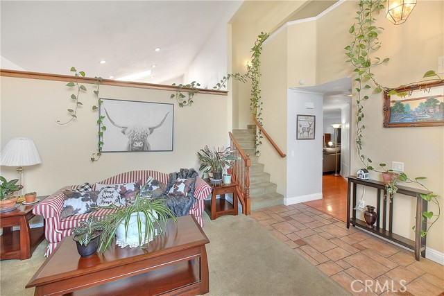 Image 8 of 75 For 22760 Cardinal Street
