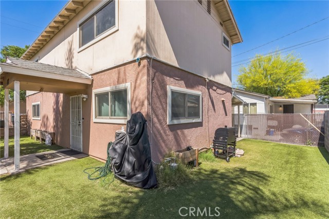 418 N Berlyn Avenue, Ontario CA: https://media.crmls.org/medias/b1fd94ae-3f5c-4d7a-92df-407aa1a8b555.jpg