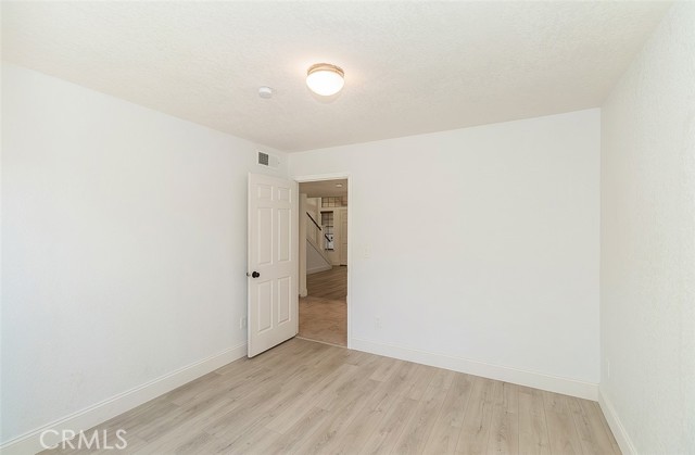 712 E Magill Avenue, Fresno CA: https://media.crmls.org/medias/b1fecb54-cad2-414b-983e-e9d7f0ae554d.jpg