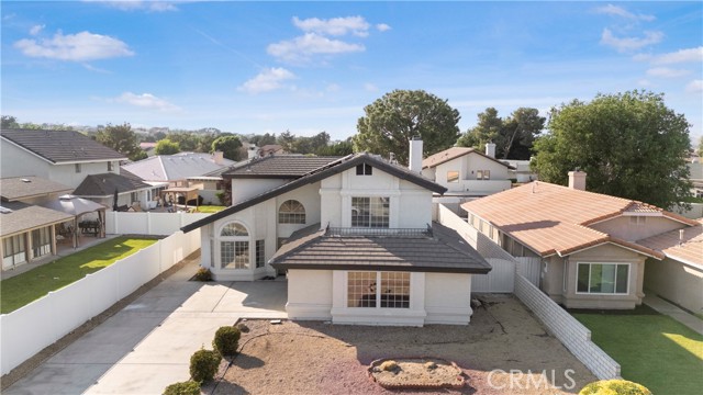 12930 Norfolk Lane, Victorville CA: https://media.crmls.org/medias/b1ff2165-8391-46de-bc55-41c6a12c9ce1.jpg
