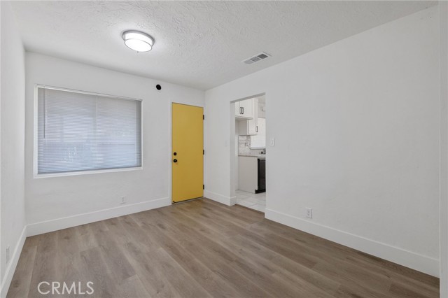 Detail Gallery Image 23 of 35 For 3803 E Clinton Ave, Fresno,  CA 93703 - 3 Beds | 1 Baths